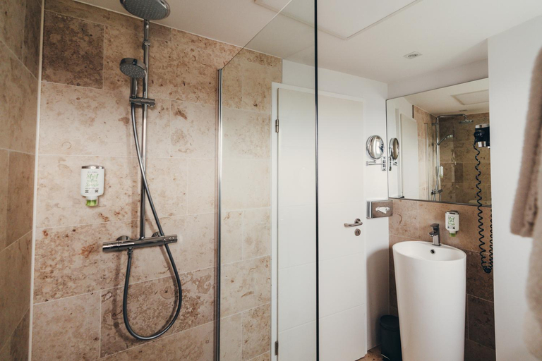 Bathroom 4, Boutique Hotel Dusseldorf Berial, Düsseldorf