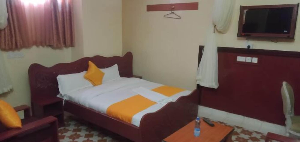 Others 5, Sweet Bargain Hotel, Nakuru Town East