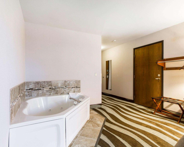 Bathroom 5, Quality Inn & Suites Stoughton- Madison South, Dane