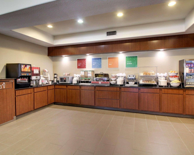 Public Area 2, Comfort Suites Tyler South, Smith