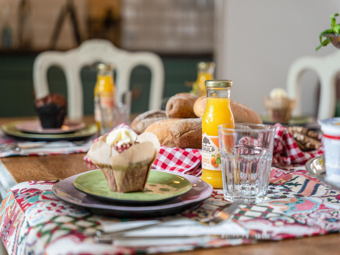 Food & Drinks, Apartment in Ubachsberg near Limburg Hills, Voerendaal