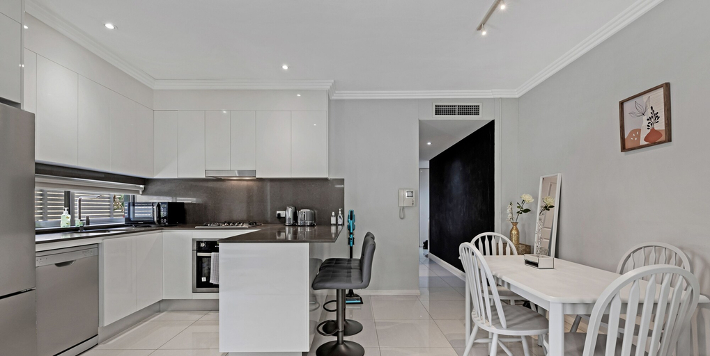 Others 2, Kozyguru | Ryde | Cosy 2Bed Apt With Private Yard, Sydney