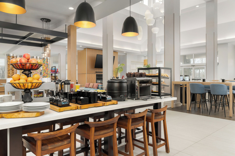 Food & Drinks 5, Hilton Garden Inn Dover, Kent
