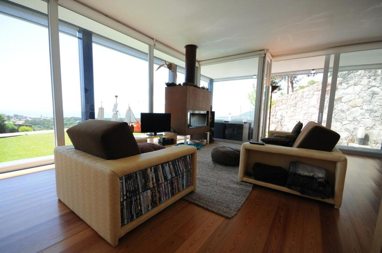 Shared lounge/TV area 2, Villa 263, Caminha