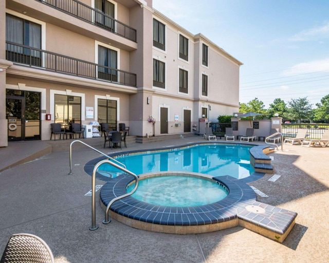 Sport & Beauty 5, Comfort Suites Houston West at Clay Road, Houston