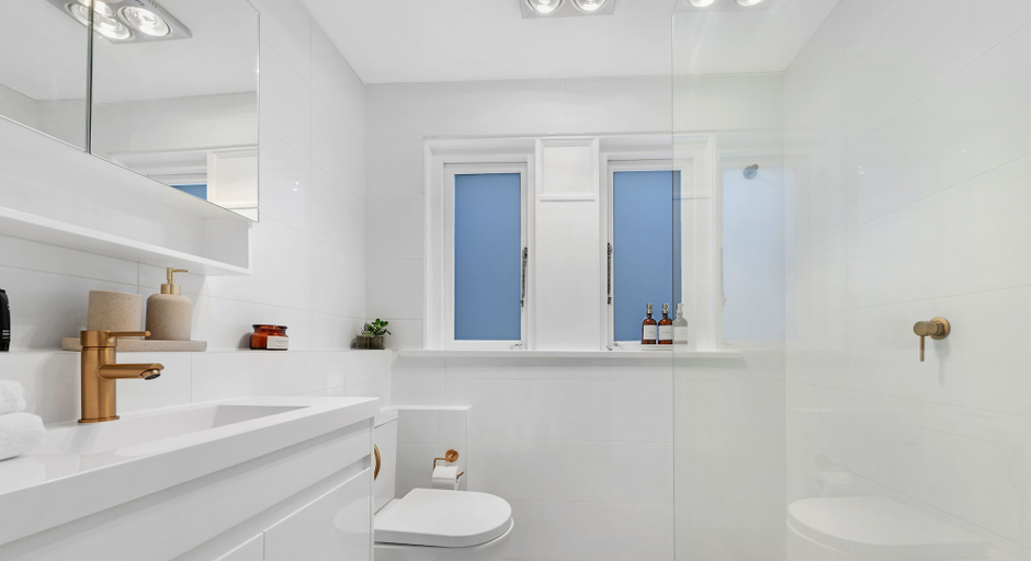 Others 4, Kozyguru | Bondi Beach | Lovely Studio, Sydney