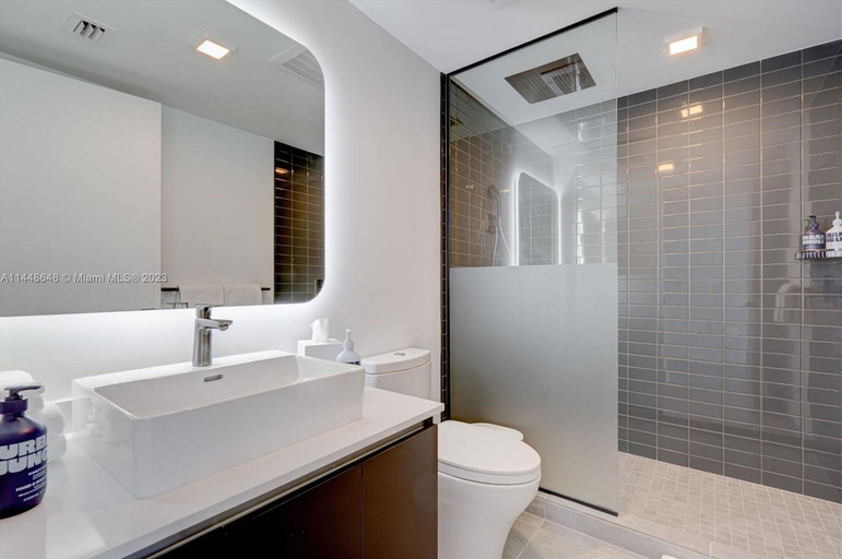Room 4, Your Terrace Your Bay Your Moment Pool Gym, Miami-Dade