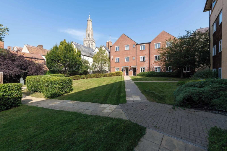 Exterior & Views 4, Student Only Upper Quay House, Gloucestershire