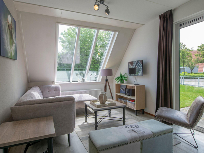 Others 5, Villa in Zeeland near the Beach, Schouwen-Duiveland