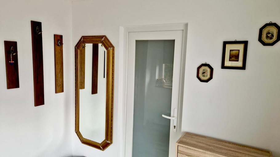 Others 4, Casa Teo, Buzau