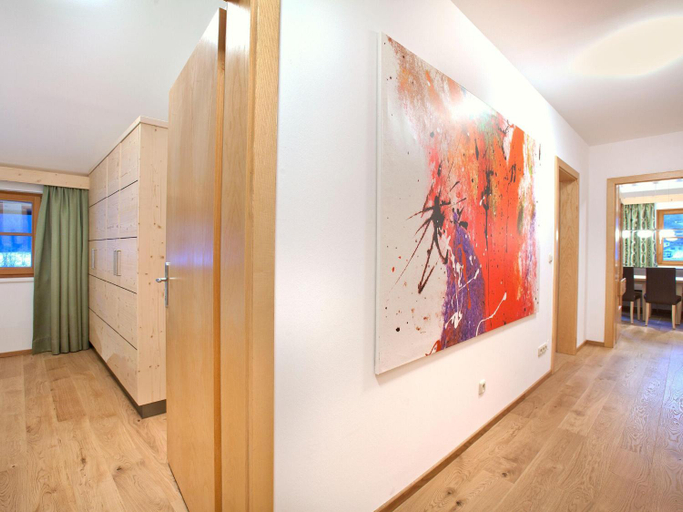 Others 2, Apartment in Wald near Ski Slopes, Zell am See