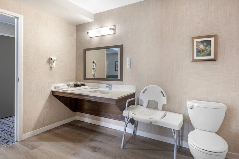 Bathroom 4, Quality Suites Whitby, Durham