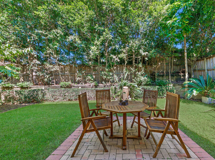 Others 5, Kozyguru | Westleigh | 4 Bed Room | Free Parking, Sydney
