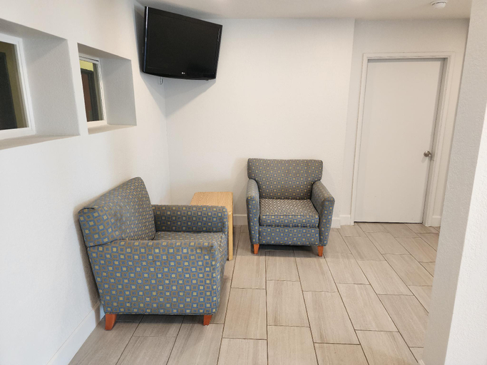 Public Area 2, MetroParc 'nSuites, San Joaquin