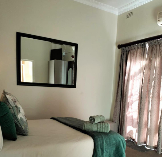 Others 2, Panorama Self Catering 2, City of Cape Town