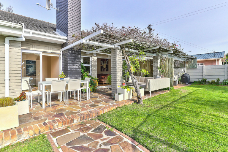 Exterior & Views, Maple Residence, City of Cape Town