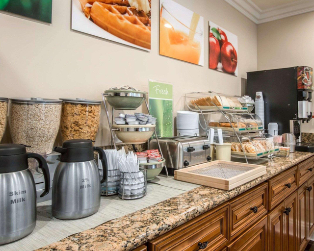 Food & Drinks 5, Quality Inn and Suites Anaheim Maingate, Orange