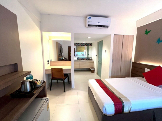 Bedroom 4, The Viridian Resort, Pulau Phuket