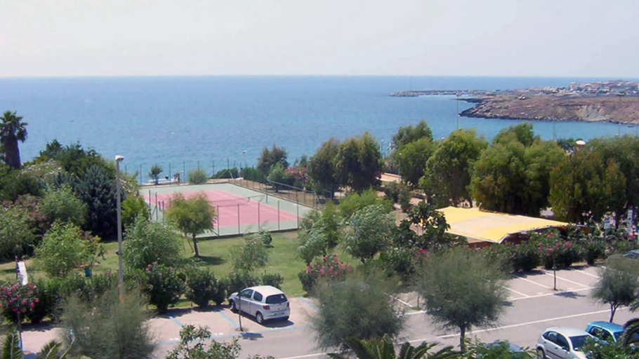 Exterior & Views, Tucano Apartment Club Resort, Crotone