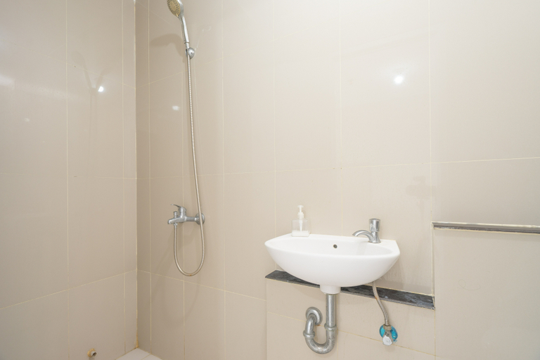 Bathroom 3, ROKET ROOM Majestic By Reccoma, Tangerang