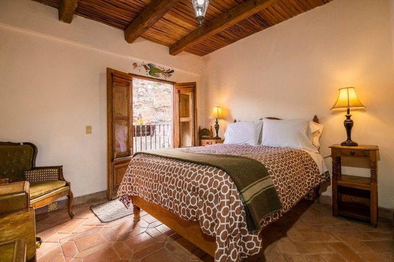 Bedroom 2, Hotel Amor y Paz, Catorce
