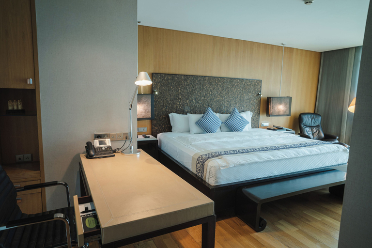 Bedroom 8