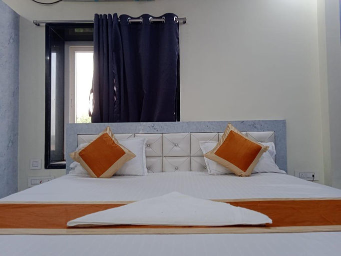 Bedroom 2, Hotel Glacier, Araria