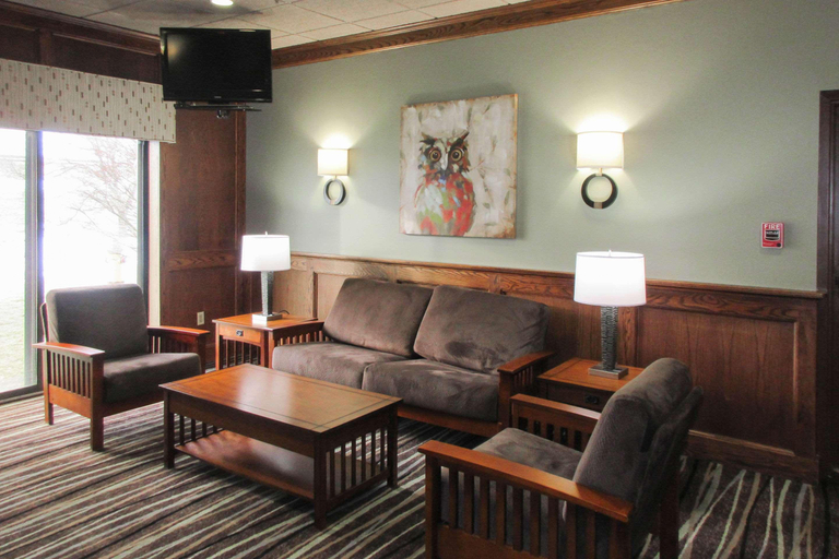 Public Area 2, Clarion Inn & Suites - University Area, Cortland
