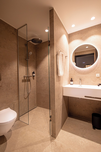 Bathroom 4, Hotel Melfarhus - Your modern self-service hotel in Middelfart, Denmark, Middelfart