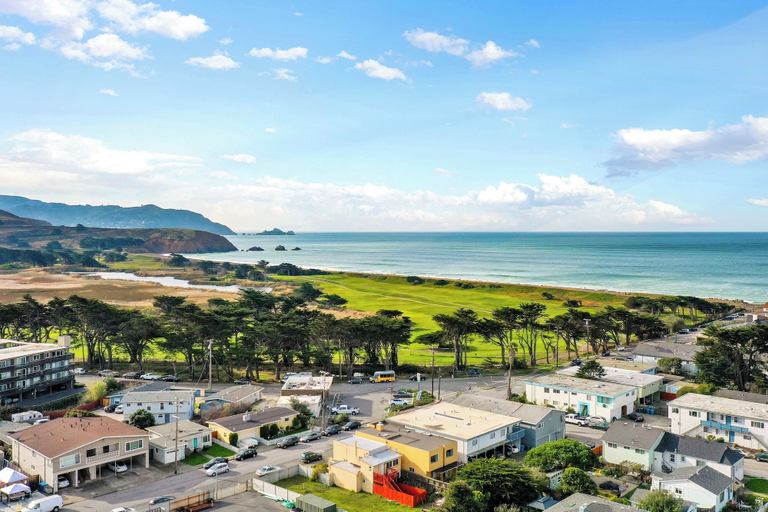 Others 4, Spacious 5BR Retreat 8 Beds Beach & Golf, San Mateo