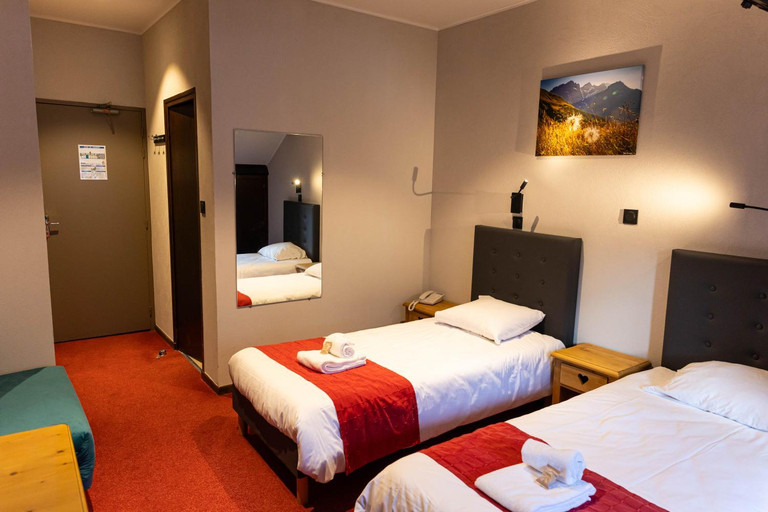 Bedroom 2, Hotel Castillan, Hautes-Alpes