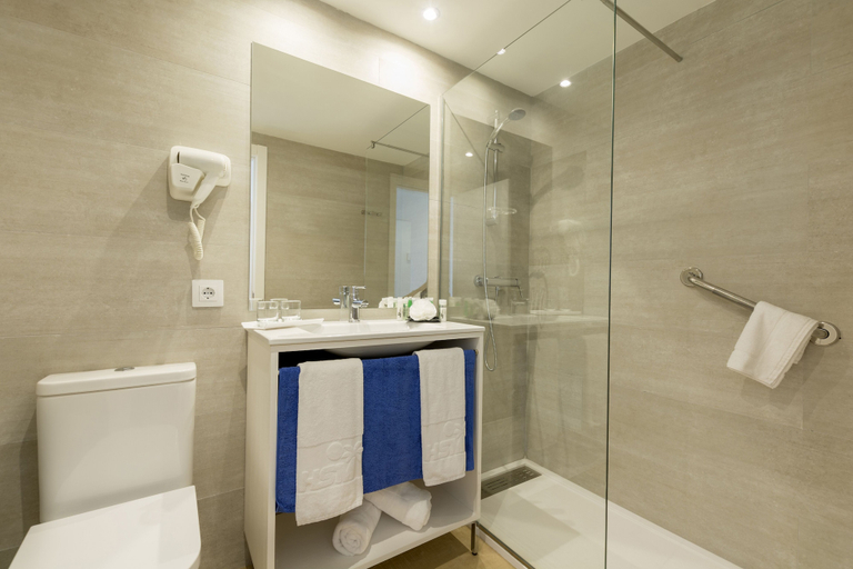 Bathroom 5, Hotel HSM Regana, Baleares