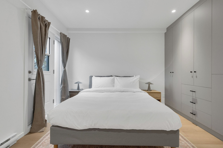 Bedroom 4, Le Victoria MidTown Montreal, Montréal
