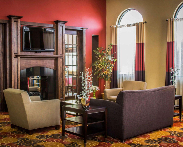 Public Area 2, Quality Inn & Suites Port Huron, Saint Clair