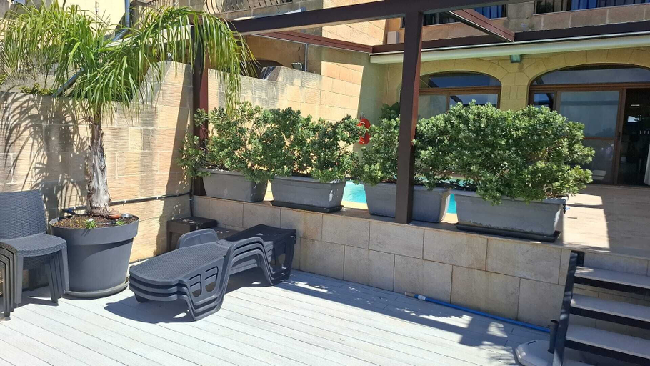 Others 3, Aurelia Gozo BnB