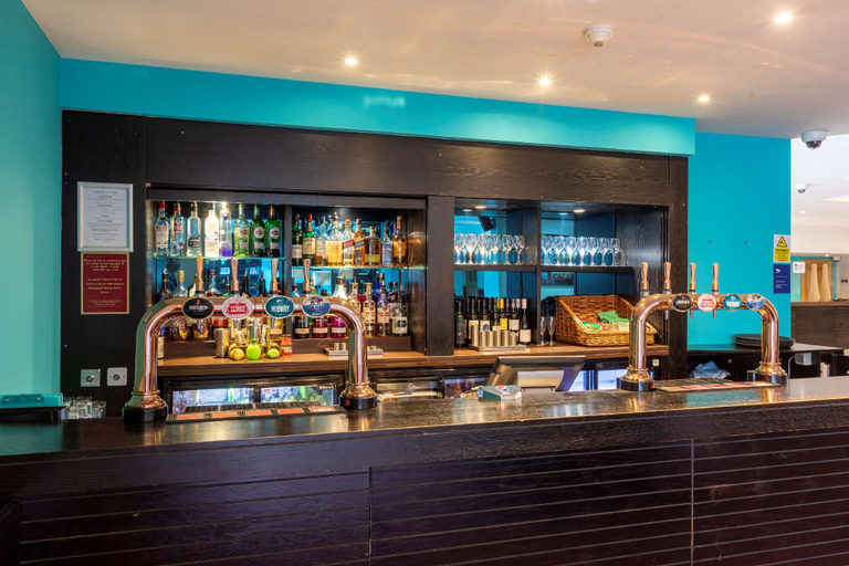 Food & Drinks 5, Birmingham Strathallan Hotel, BW Signature Collection, Birmingham
