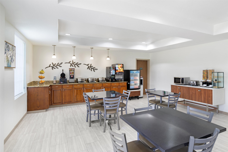 Food & Drinks 5, Best Western Plus Executive Hotel & Suites, Calcasieu