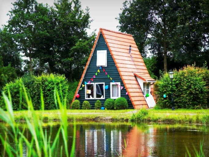 Others 5, Detached Chalet in Tranquil Dutch Countryside, Noordoostpolder