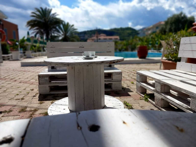 Others 5, Blu Apartments, Savona