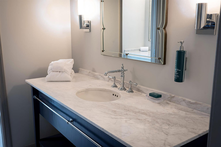Bathroom 2