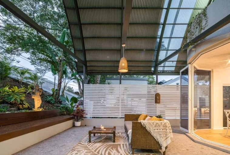 Others 3, 6 Bedroom Oasis in Burleigh Heads, Gold Coast