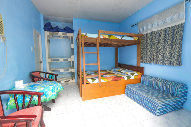 Bedroom 2, Monaliza Surf Resort, San Juan