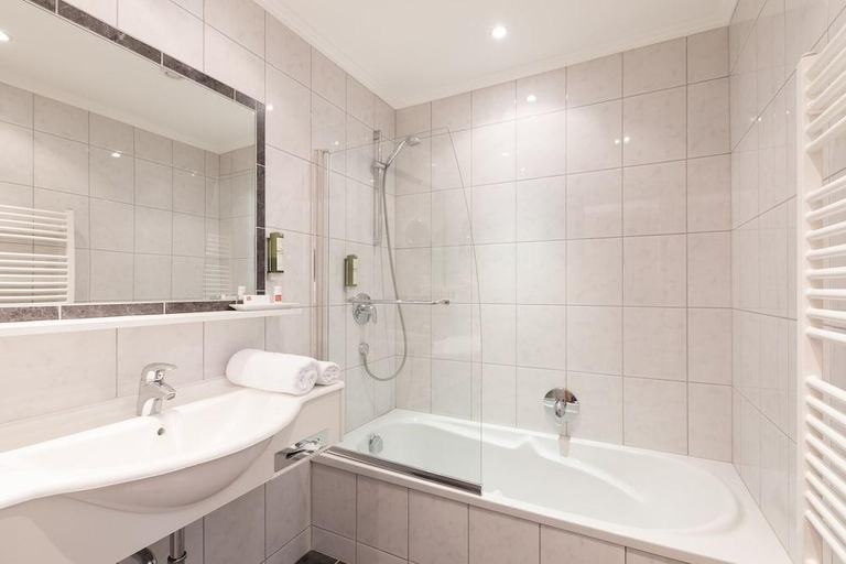 Bathroom 5, Aktiv Panoramahotel Daniel, Imst