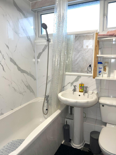 Bathroom, Penn Gardens Spacious 2 Beds - 1, London
