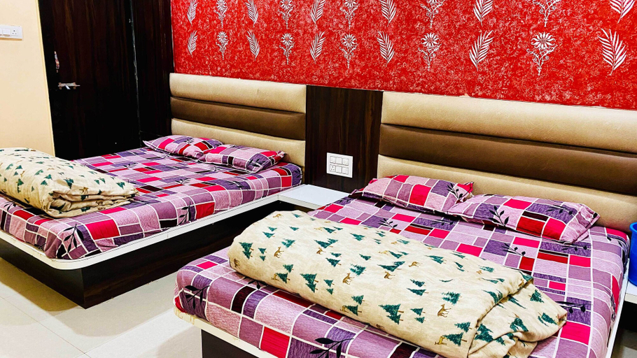 Others 5, Hotel Tanish, East Nimar