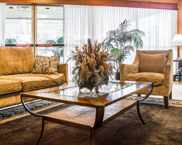 Public Area 2, Quality Inn & Suites Syracuse Fairgrounds, Onondaga