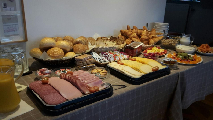 Food & Drinks 3, Golf Hotel Mergelhof, Liège