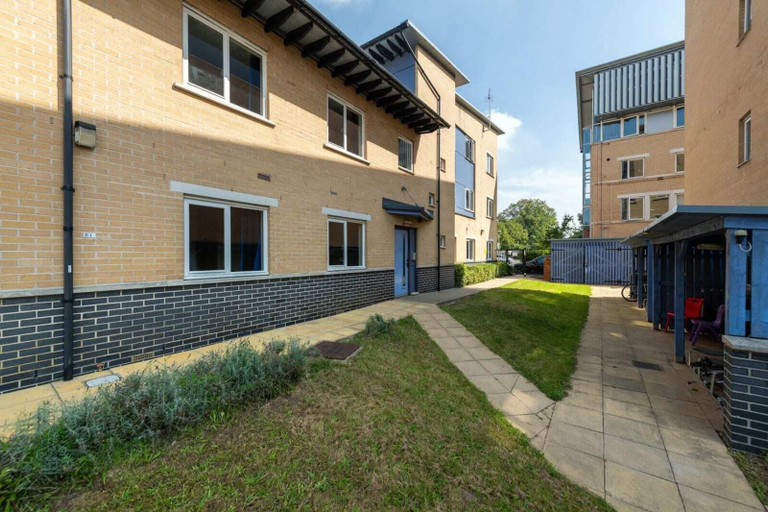 Exterior & Views 2, Student Only Shaftesbury Hall, Gloucestershire