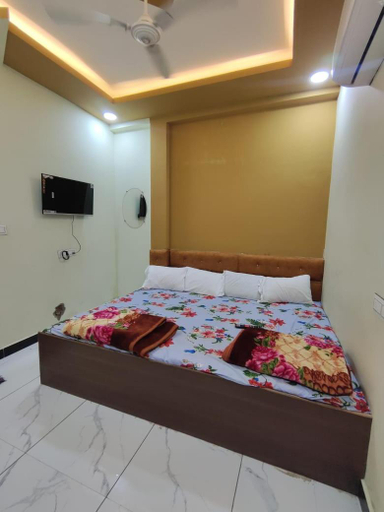 Others 2, Hotel Chhavi, Ujjain