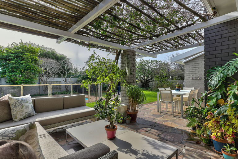 Others 4, Maple Residence, City of Cape Town